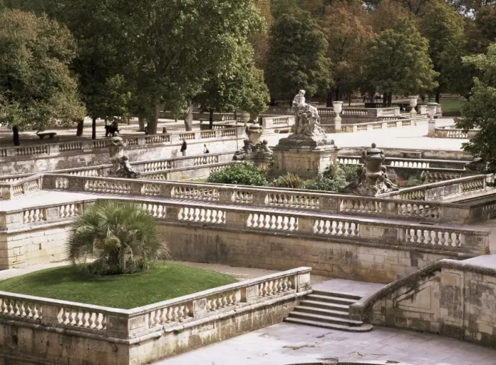 Framed Print : Jardin de la Fontaine, Nimes, Gard, Languedoc Roussillon, France, Europe