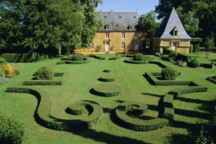 Framed Print : Jardins d Eyrignac, gardens of a 17th century manor, Perigord, Aquitaine Framed Print : Jardins d Eyrignac, gardens of a 17th century manor, Perigord, Aquitaine