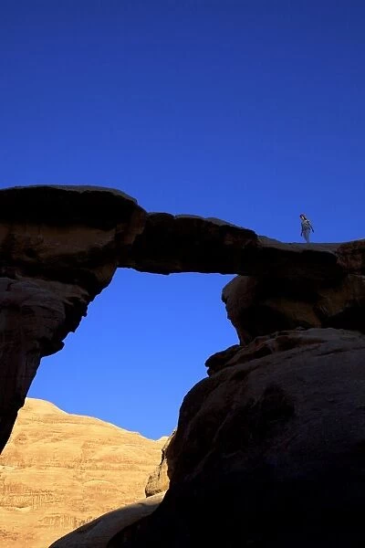 Jebel Umm Fruth Rock Bridge, Wadi Rum, Jordan, Middle East