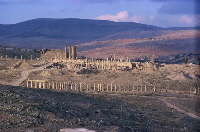 Framed Print : Jerash at sunset, Jordan, Middle East Framed Print : Jerash at sunset, Jordan, Middle East