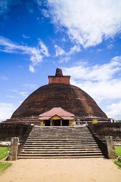 Jetvanarama Dagoba (Jetvanaramaya Stupa), Anuradhapura, UNESCO World Heritage Site, Sri Lanka, Asia