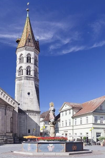 Johanneskirche Church, Marienbrunnen Fountain, Market Place Schwabisch Gmund, Baden Wurttemberg, Germany, Europe
