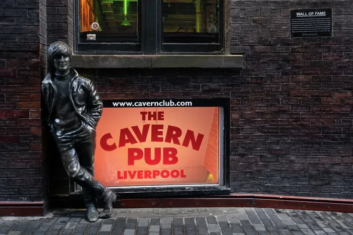 Framed Print : John Lennon Statue outside the Cavern Pub, Matthew Street, Liverpool, Merseyside, England, United Kingdom, Europe Framed Print : John Lennon Statue outside the Cavern Pub, Matthew Street, Liverpool, Merseyside, England, United Kingdom, Europe