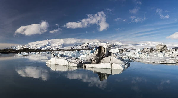 Jokulsarlon glacial lagoon, eastern Iceland, Polar Regions
