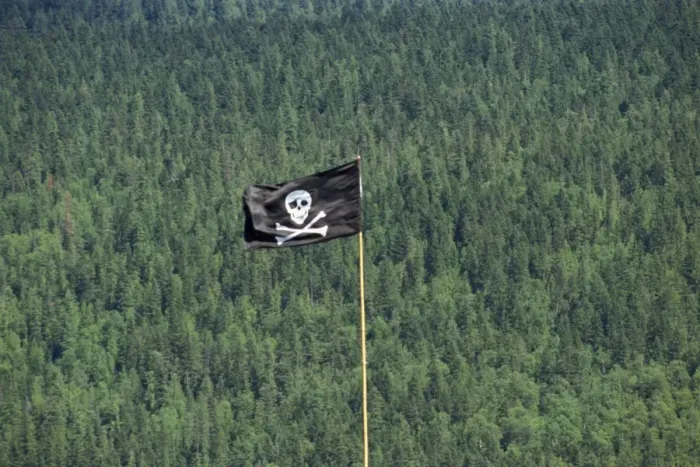 Framed Print : Jolly Roger flag flying at Schuswap Lake, British Columbia, Canada, North America Framed Print : Jolly Roger flag flying at Schuswap Lake, British Columbia, Canada, North America