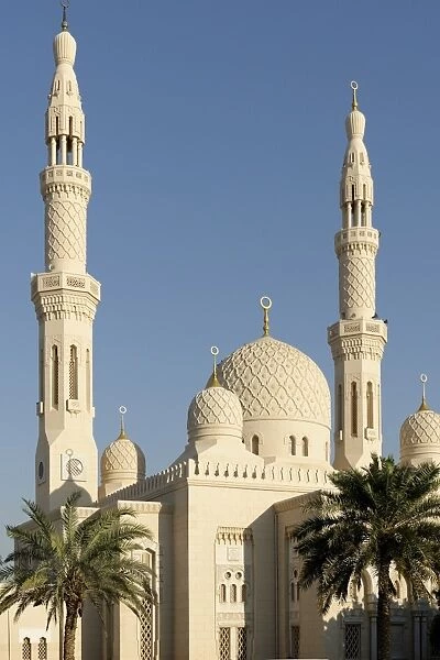 Jumeirah Mosque, built in the medieval Fatimid tradition, Dubai, United Arab Emirates