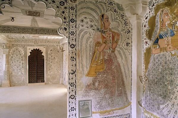 Juna Mahal (old palace)