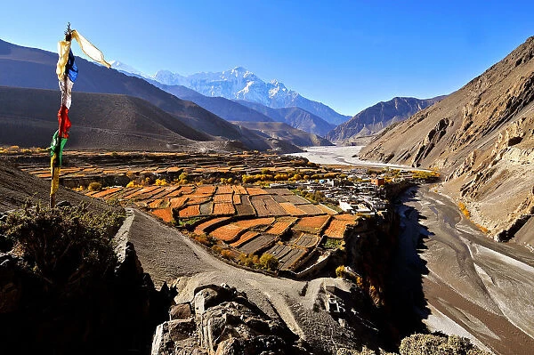 Kagbeni village and Kali Gandaki River, Mustang, Nepal, Himalayas, Asia