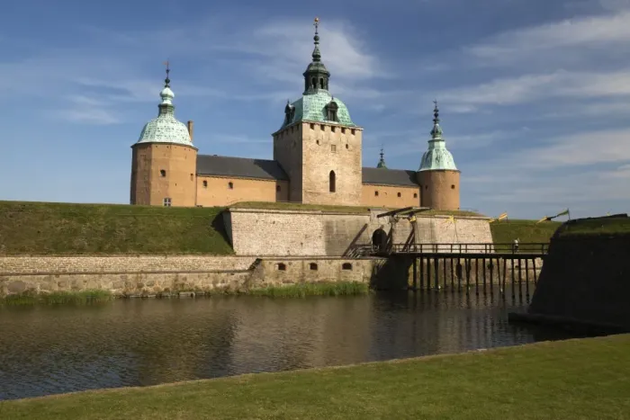 Framed Print : Kalmar Slott castle, Kalmar, Smaland, Baltic coast, Southeast Sweden, Sweden, Scandinavia Framed Print : Kalmar Slott castle, Kalmar, Smaland, Baltic coast, Southeast Sweden, Sweden, Scandinavia