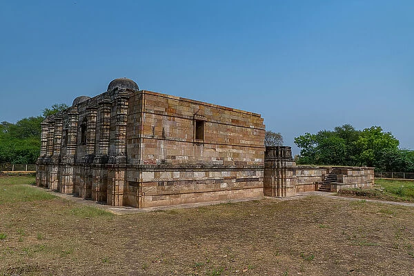 Kamani Mosque, Champaner-Pavagadh Archaeological Park, UNESCO World Heritage Site, Gujarat, India, Asia