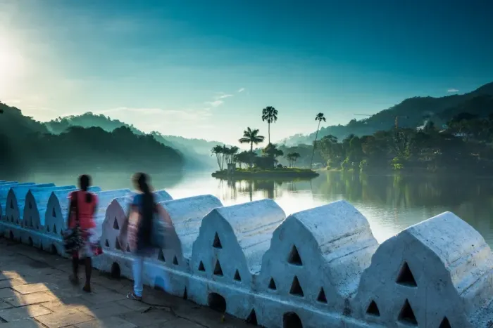 Framed Print : Kandy Lake, Kandy, Sri Lanka, Asia Framed Print : Kandy Lake, Kandy, Sri Lanka, Asia