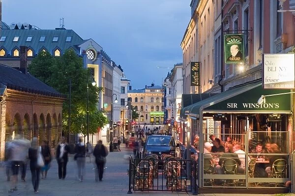Karl Johans gate, pedestrianised street in the city center, Oslo, Norway
