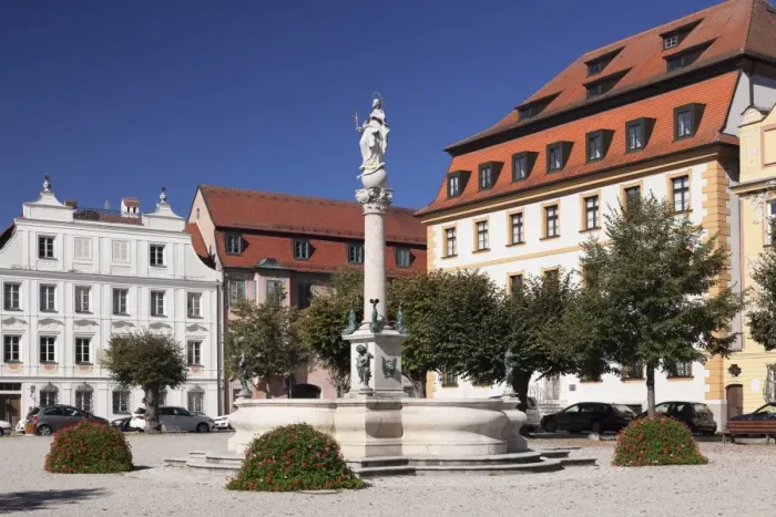 Framed Print : Karlsplatz square, Marienbrunnen fountain, Neuburg an der Donau, Bavaria, Germany, Europe Framed Print : Karlsplatz square, Marienbrunnen fountain, Neuburg an der Donau, Bavaria, Germany, Europe