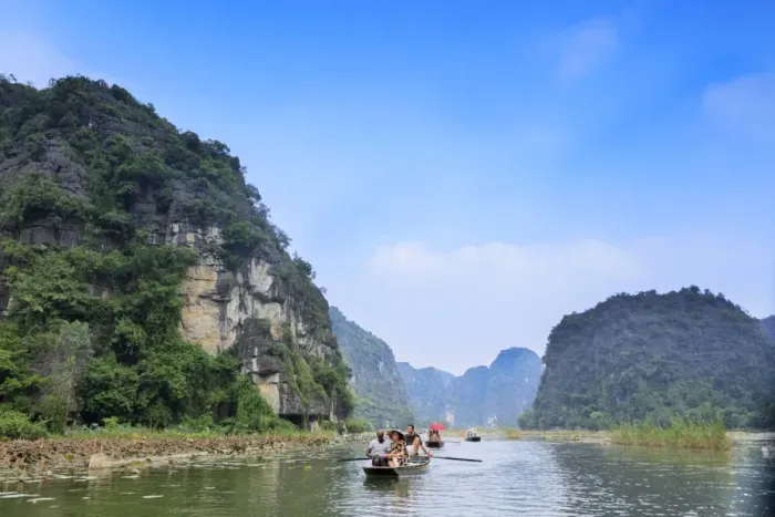 Framed Print : Karst Landscapes of Tam Coc and Trang An in the Red River area, UNESCO World Heritage Site Framed Print : Karst Landscapes of Tam Coc and Trang An in the Red River area, UNESCO World Heritage Site