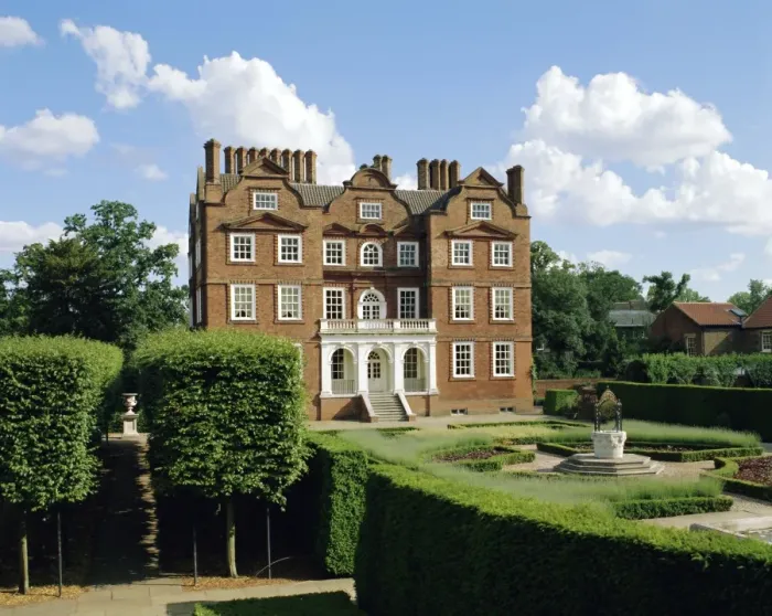 Framed Print : Kew Palace and Kew Gardens, London, England, UK