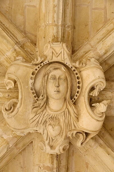 Keystone in cloister, Fontevraud Abbey, Fontevraud, Maine-et-Loire, France, Europe