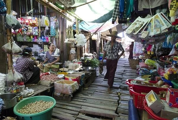 Khan Beth daily market on the waterway, Irrawaddy delta, Myanmar (Burma), Asia