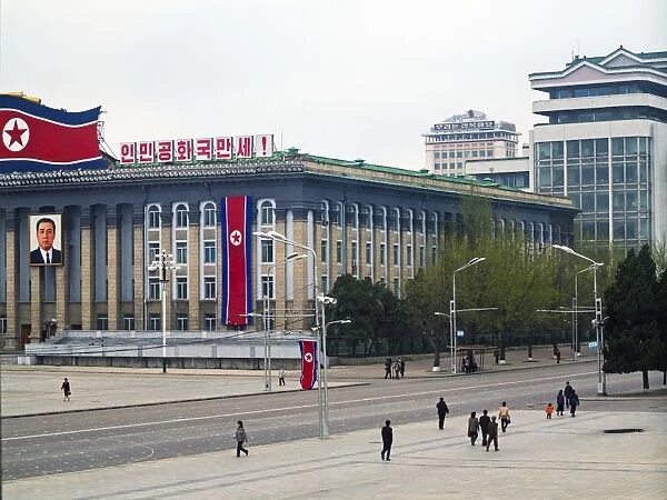 Kim Il Sung Square, Pyongyang, Democratic Peoples Republic of Korea (DPRK), North Korea, Asia