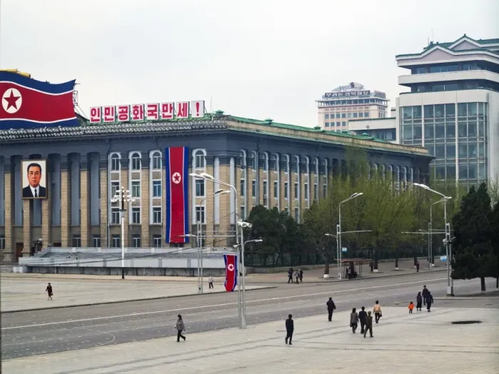 Framed Print : Kim Il Sung Square, Pyongyang, Democratic Peoples Republic of Korea (DPRK), North Korea, Asia Framed Print : Kim Il Sung Square, Pyongyang, Democratic Peoples Republic of Korea (DPRK), North Korea, Asia