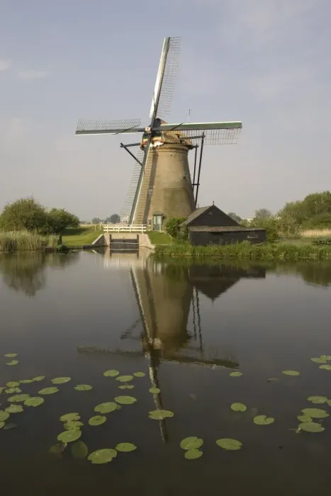Framed Print : Kinderdijk windmills, Holland, Europe Framed Print : Kinderdijk windmills, Holland, Europe