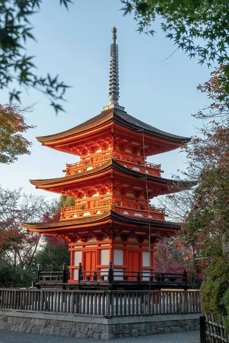 Framed Print : Kiyomizu-dera Buddhist temple and Koyasunoto three Story Pagoda with autumn colors, Kyoto, UNESCO World Heritage Site, Honshu, Japan, Asia Framed Print : Kiyomizu-dera Buddhist temple and Koyasunoto three Story Pagoda with autumn colors, Kyoto, UNESCO World Heritage Site, Honshu, Japan, Asia