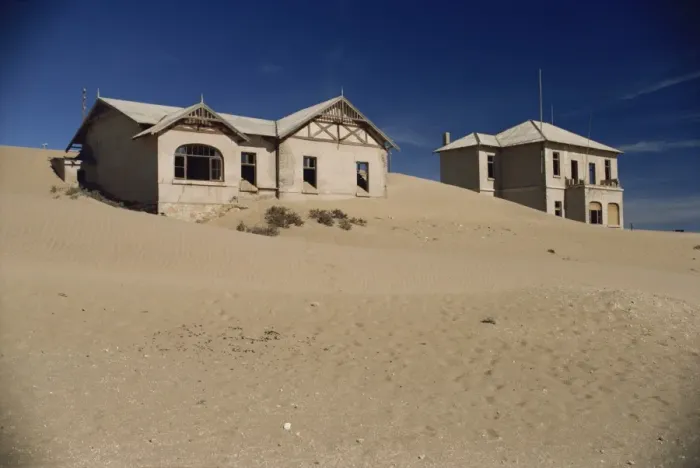 Framed Print : Kolmanskop near Luderitz, Namibia, Africa Framed Print : Kolmanskop near Luderitz, Namibia, Africa