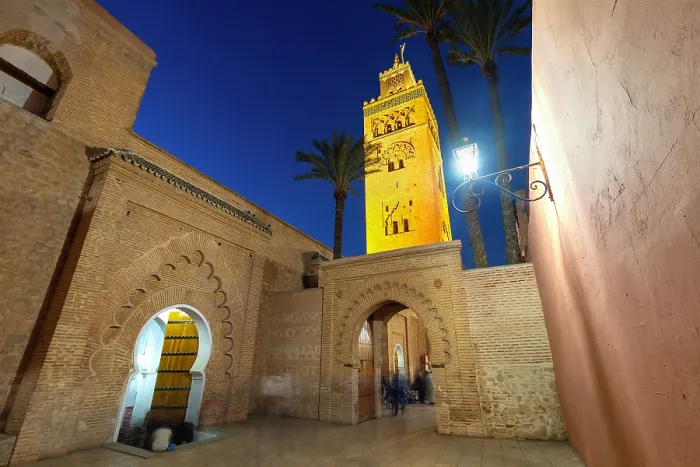 Framed Print : Koutoubia Mosque (Kutubiyya Mosque) and minaret at dusk, UNESCO, Marrakesh, Morocco Framed Print : Koutoubia Mosque (Kutubiyya Mosque) and minaret at dusk, UNESCO, Marrakesh, Morocco