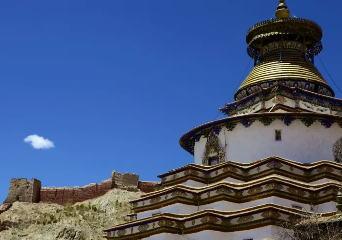 Framed Print : The Kumbum chorten (Stupa) in the Palcho Monastery at Gyantse, Tibet, China, Asia Framed Print : The Kumbum chorten (Stupa) in the Palcho Monastery at Gyantse, Tibet, China, Asia