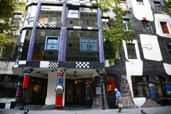 Framed Print : Kunsthauswien by architect Hundertwasser, Vienna, Austria, Europe Framed Print : Kunsthauswien by architect Hundertwasser, Vienna, Austria, Europe