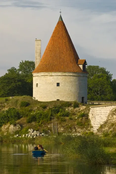 Framed Print : Kuressaare Castle at the Saaremaa Island, Estonia, Baltic States, Europe Framed Print : Kuressaare Castle at the Saaremaa Island, Estonia, Baltic States, Europe