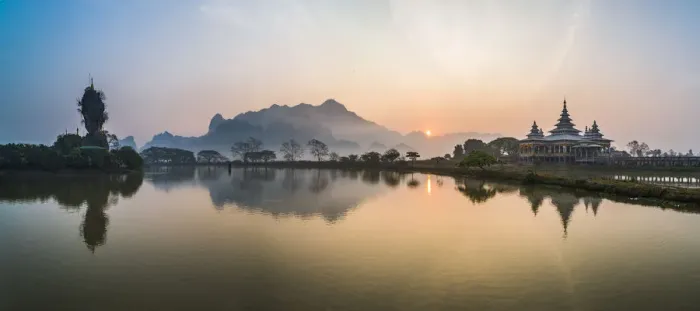 Framed Print : Kyauk Kalap Buddhist Temple in the middle of a lake at sunrise, Hpa An, Kayin State