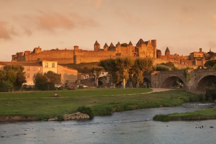 Framed Print : La Cite, medieval fortress city, bridge over River Aude, Carcassonne, UNESCO World Heritage Site Framed Print : La Cite, medieval fortress city, bridge over River Aude, Carcassonne, UNESCO World Heritage Site