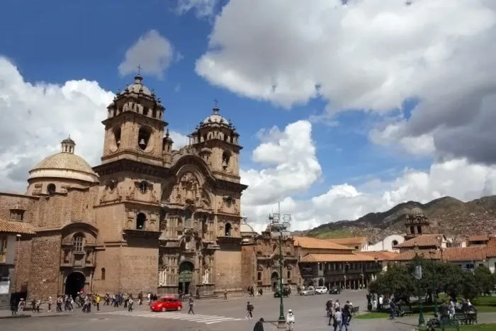 Framed Print : La Compania de Jesus in Plaza de Armas, Cuzco, UNESCO World Heritage Site, Peru