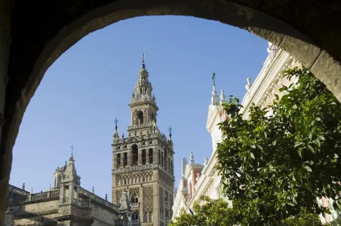 Framed Print : La Giralda Framed Print : La Giralda