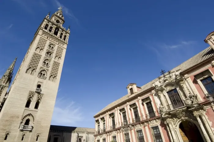 Framed Print : La Giralda Framed Print : La Giralda