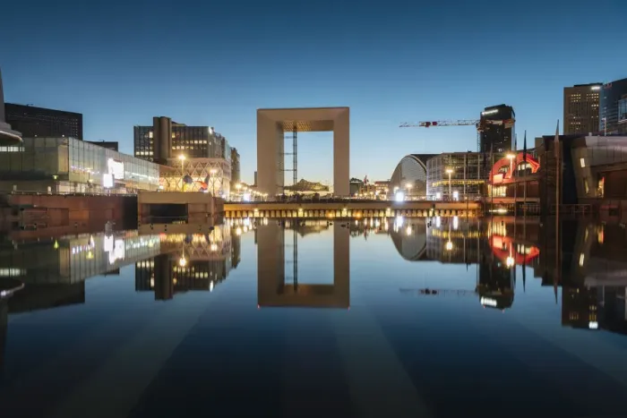 Framed Print : La Grande Arche at twilight, La Defense, Puteaux, Paris, Ile-de-France, France, Europe