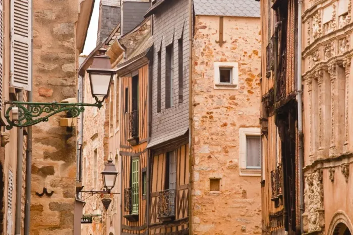 Framed Print : La Grande Rue in the old city of Le Mans, Sarthe, Pays de la Loire, France, Europe Framed Print : La Grande Rue in the old city of Le Mans, Sarthe, Pays de la Loire, France, Europe
