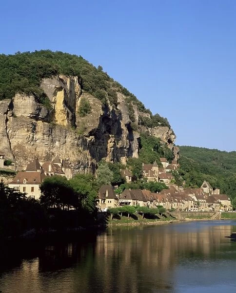 La Roque Gageac, the Dordogne, Aquitaine, France, Europe