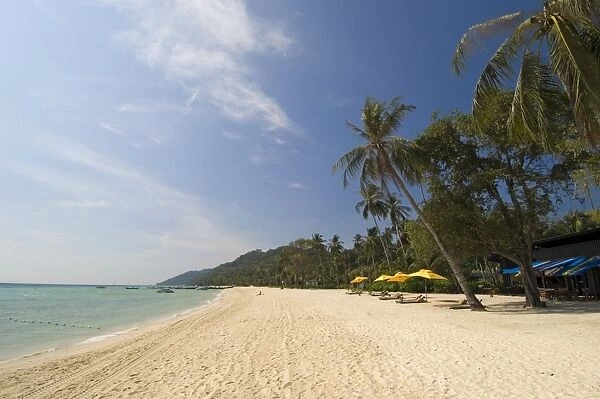 Laem Tong beach