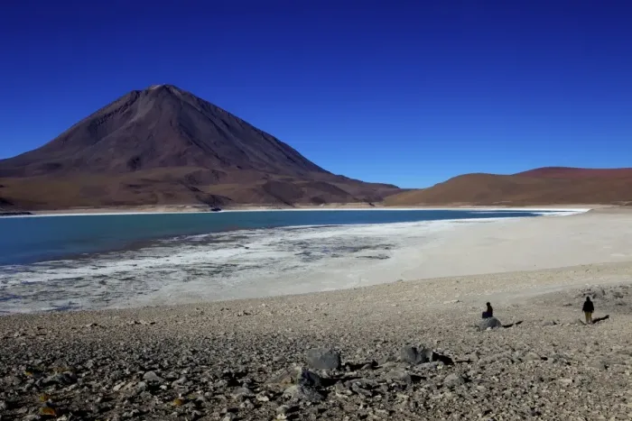 Framed Print : The Laguna Verde or Green Lagoon with Volcan Licancabur in background, Eduardo Avaroa Andean Fauna National Reserve, Southwest Highlands, Bolivia, South America