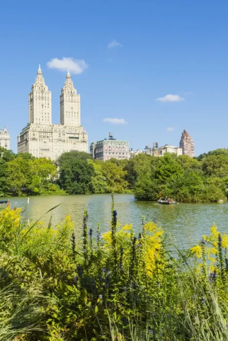 Framed Print : The Lake, Central Park with the San Remo Building beyond, Manhattan, New York City, New York, United States of America, North America Framed Print : The Lake, Central Park with the San Remo Building beyond, Manhattan, New York City, New York, United States of America, North America