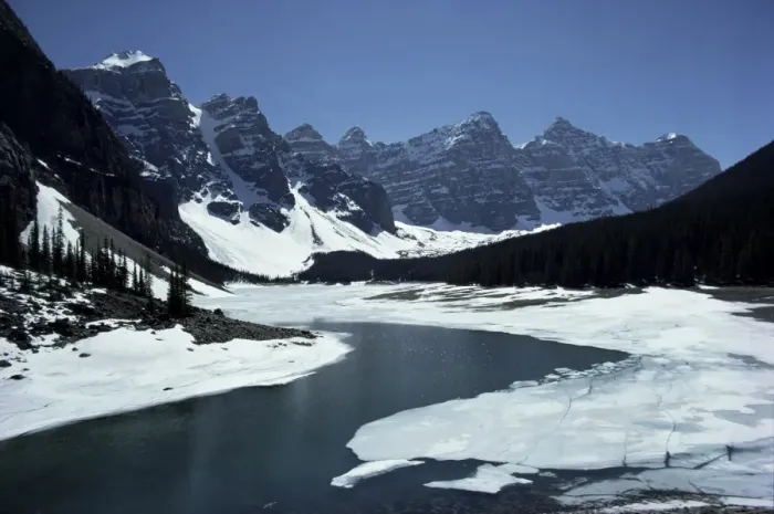 Framed Print : Lake Morraine, Banff National Park, UNESCO World Heritage Site, Alberta