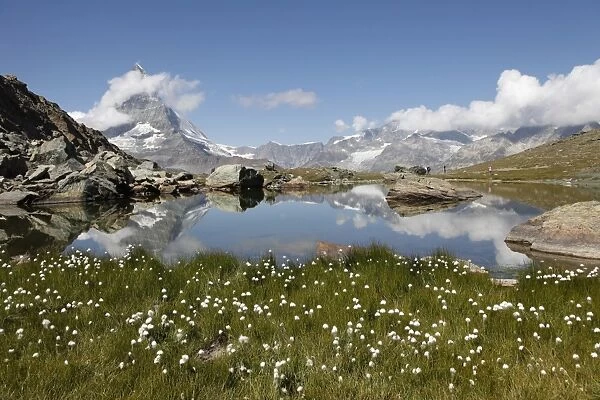 Lake Riffelsee and the Matterhorn, Zermatt, Valais, Swiss Alps, Switzerland, Europe