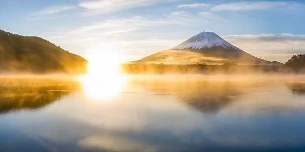 Lake Shoji and Mount Fuji, Fuji Hazone Izu National Park, Japan, Asia