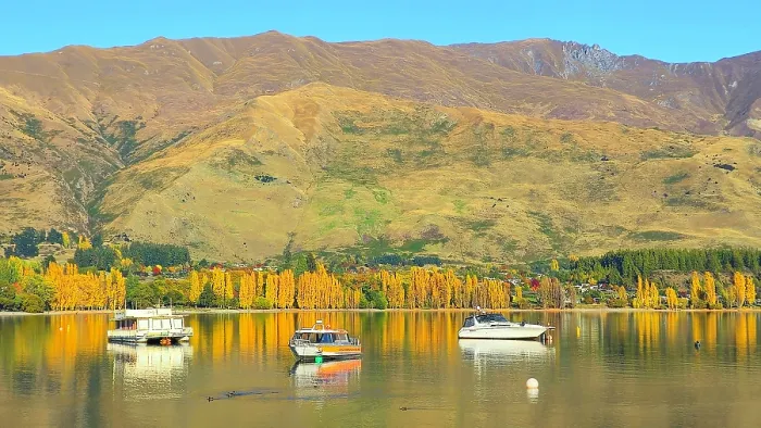 Framed Print : Lake Wanaka from the waterfront Wanaka Framed Print : Lake Wanaka from the waterfront Wanaka