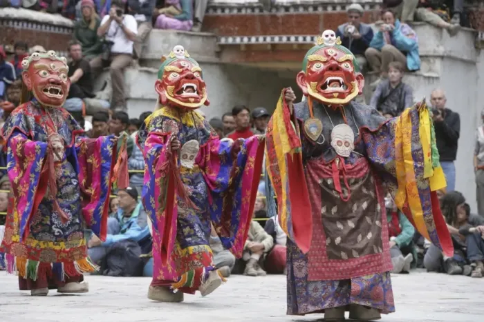 Framed Print : Lamas dancing at the Hemis Festival, Ladakh, India, Asia