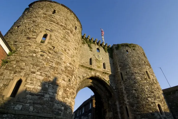 Framed Print : Landgate, part of the 14th century surrounding town walls, Rye, East Sussex, England, United Kingdom, Europe