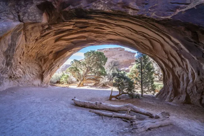 Framed Print : Landscape view through Navajo Arch, Arches National Park, Utah, United States of America