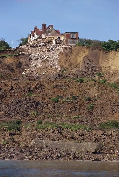 Landslide taking part of the Holbeck Hall Hotel down 30m clay slope on 6th June 1993
