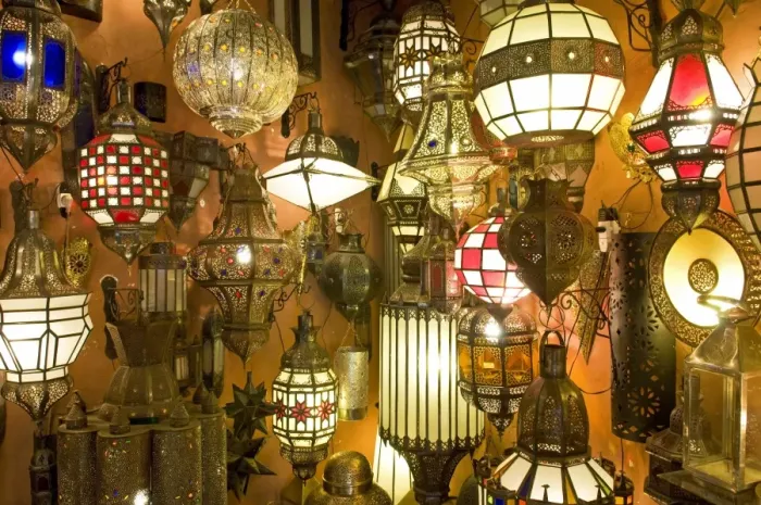 Framed Print : Lanterns for sale in the Souk, Marrakech (Marrakesh), Morocco, North Africa, Africa Framed Print : Lanterns for sale in the Souk, Marrakech (Marrakesh), Morocco, North Africa, Africa